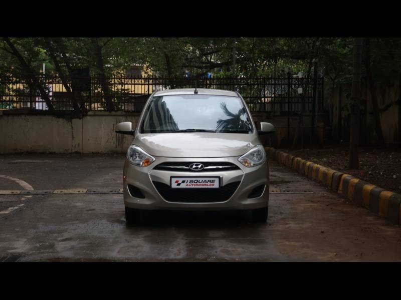 Hyundai i10 Sportz 1.2 AT