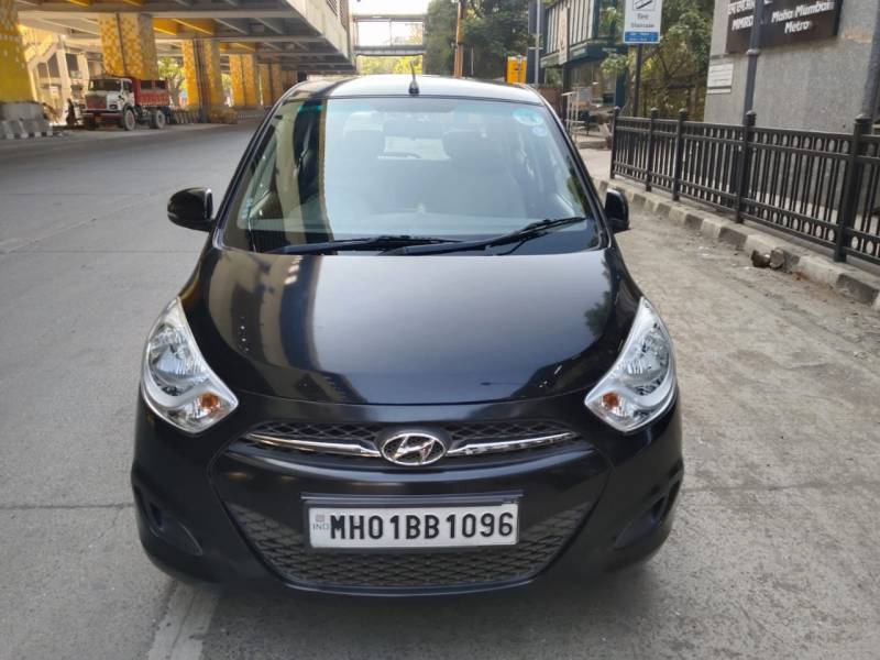 Hyundai i10 Sportz 1.2 AT