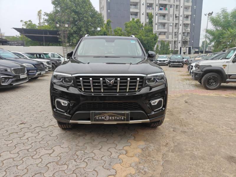 Mahindra Scorpio-N Z8 L Petrol MT 7 STR