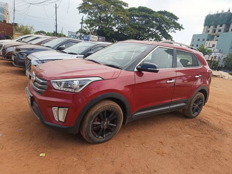 Hyundai Creta SX Plus 1.6 CRDI Dual Tone