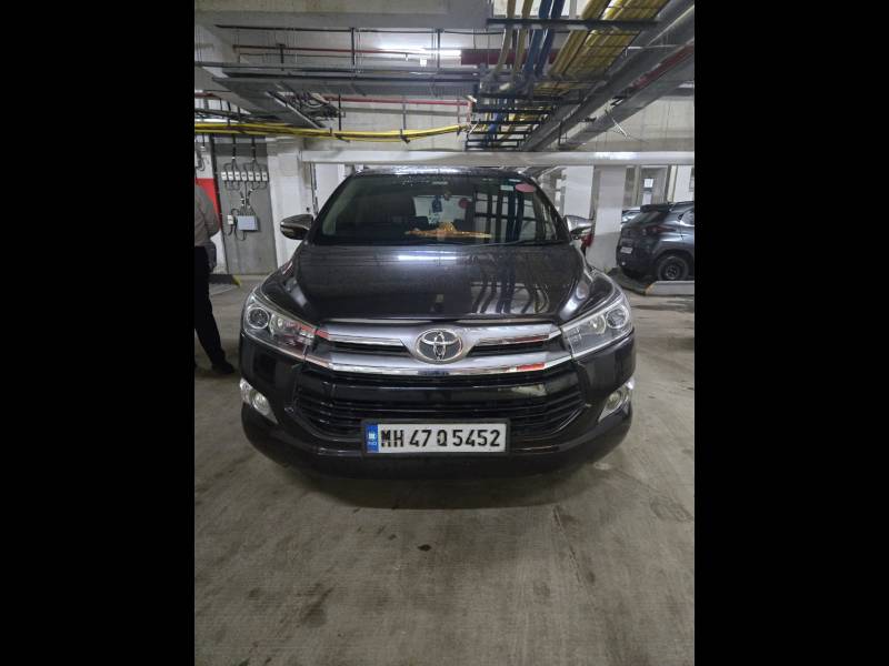 Toyota Innova Crysta 2.8 ZX AT 7 STR