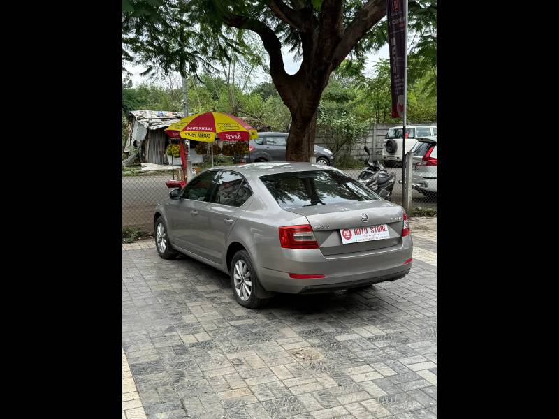 Skoda Octavia Elegance 2.0 TDI CR AT (Diesel)