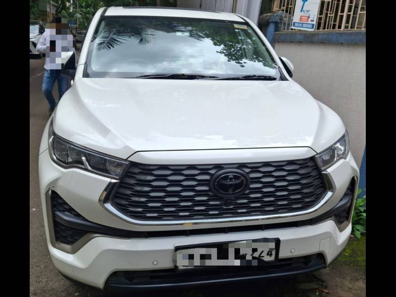 Toyota Innova Hycross ZX (O) Hybrid 7 STR