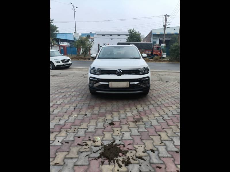 Volkswagen Taigun Highline 1.0 TSI MT