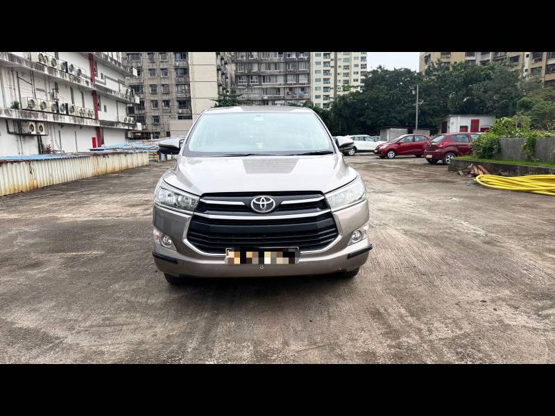 Toyota Innova Crysta 2.4 GX 7 STR