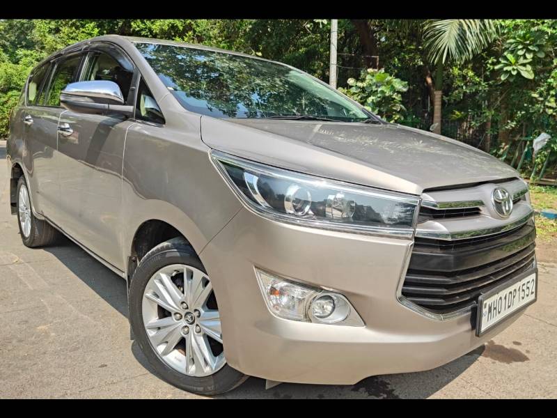 Toyota Innova Crysta 2.4 ZX AT 7 STR