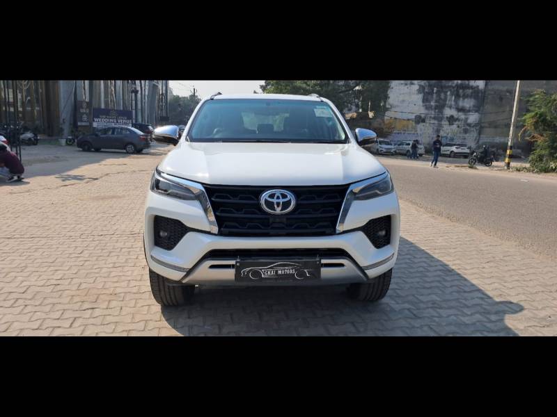 Toyota Fortuner 2.8 4x2 AT