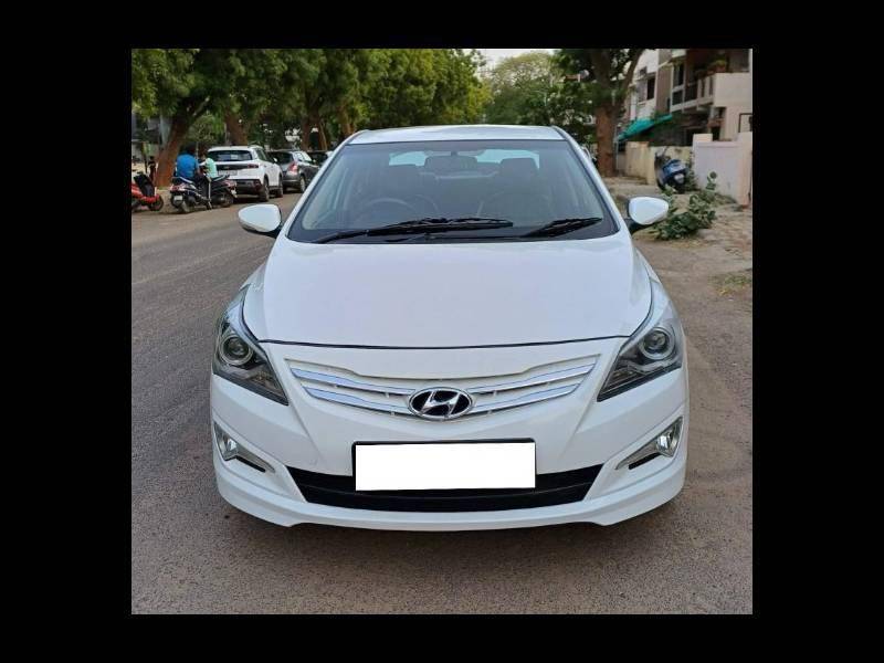 Hyundai Verna Fluidic 1.6 VTVT SX