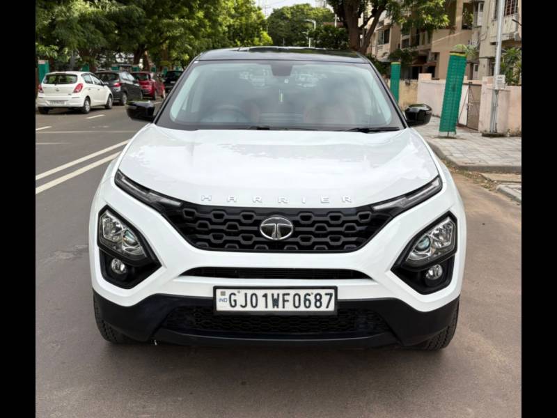 Tata Harrier XM