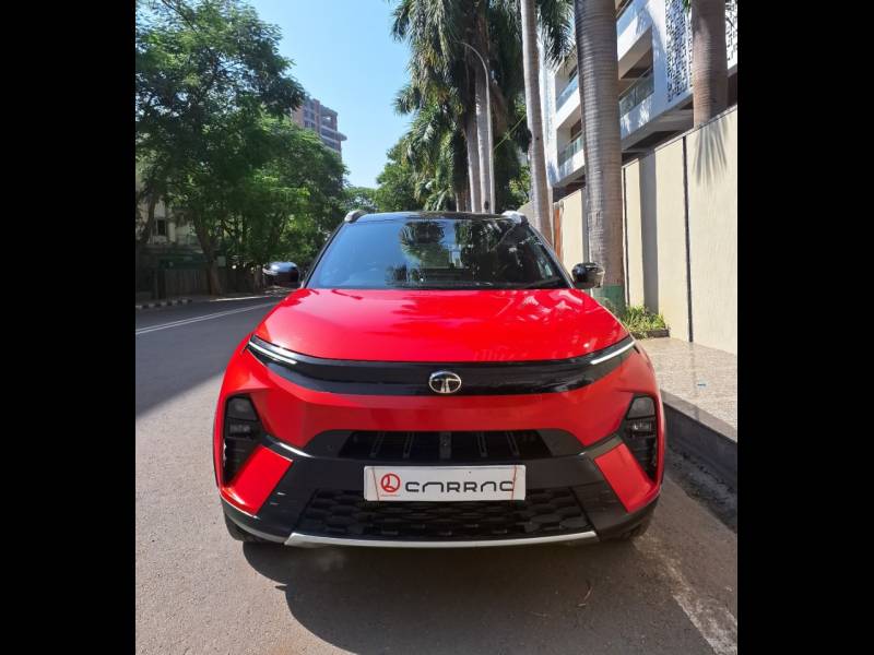 Tata Nexon Fearless Plus (S) 1.5 Diesel 6MT Dual Tone