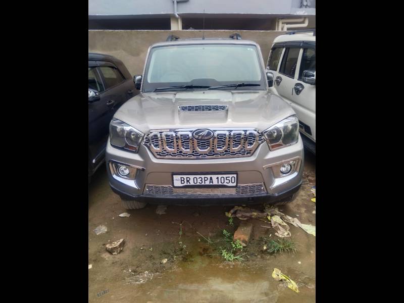 Mahindra Scorpio S6 PLUS