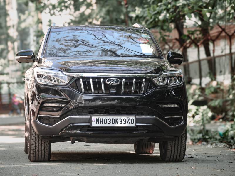 Mahindra Alturas G4 4WD AT