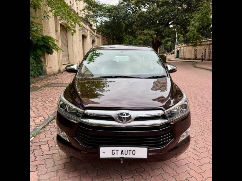 Toyota Innova Crysta 2.8 ZX AT 7 STR