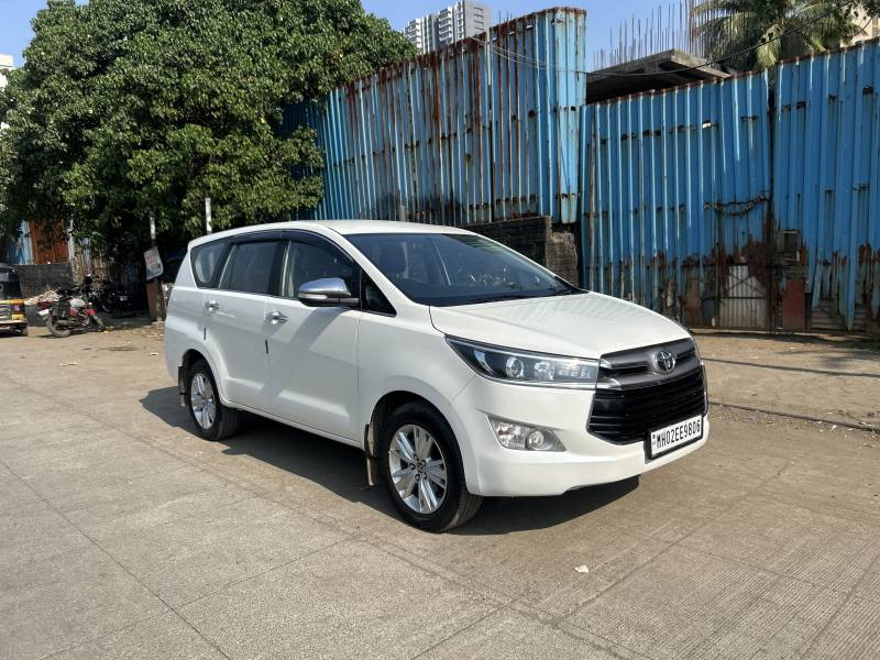 Toyota Innova Crysta 2.8 ZX AT 7 STR