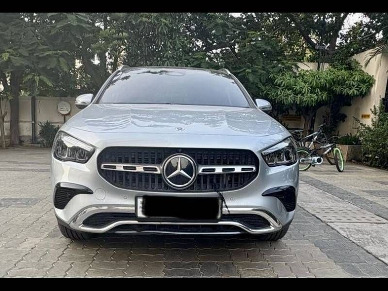 Mercedes Benz GLA 200
