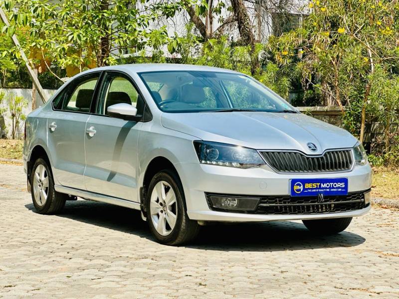 Skoda Rapid Ambition 1.6 MPI AT Plus