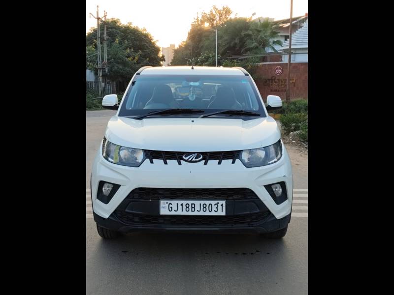 Mahindra KUV100 NXT K4 Plus D 6 STR