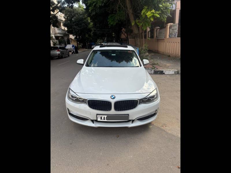 BMW 3 Series GT 320d Luxury Line