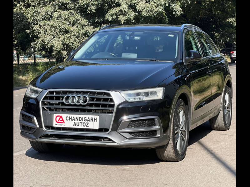 Audi Q3 35 TDI quattro Premium Plus