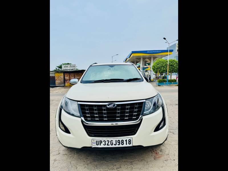 Mahindra XUV500 W8 FWD