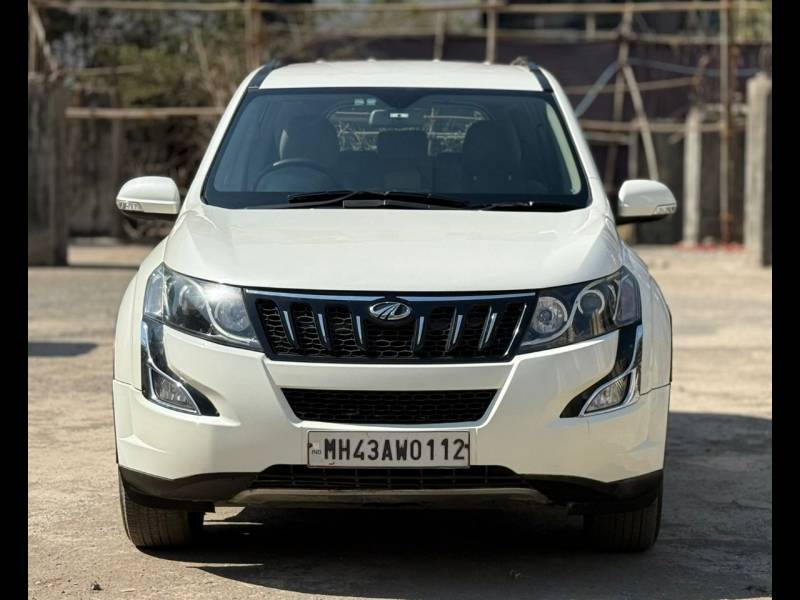 Mahindra XUV500 W8