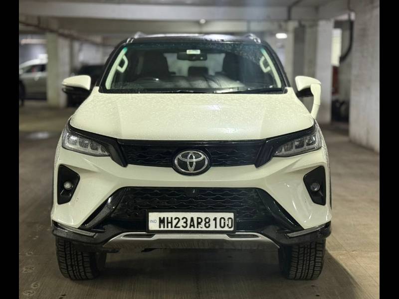 Toyota Fortuner Legender 4X2 AT 2.8 Legender