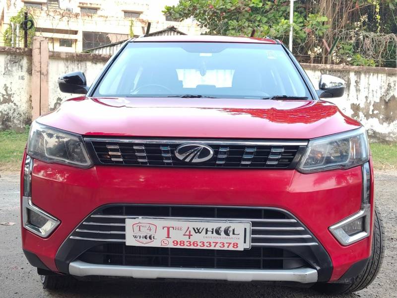 Mahindra XUV 300 W8 (O) 1.5 Diesel AMT