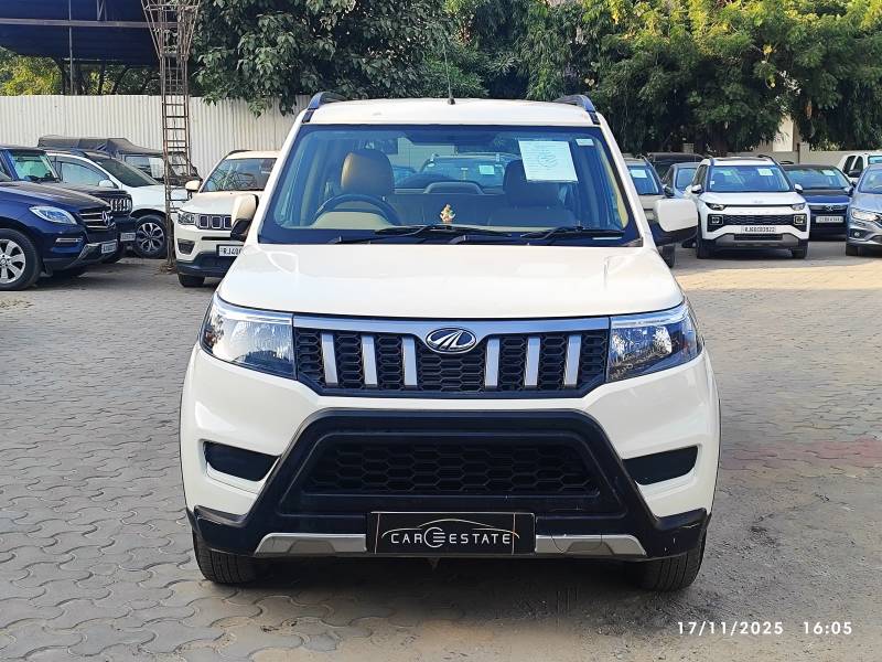 Mahindra Bolero Neo N8