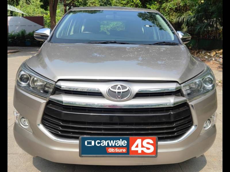 Toyota Innova Crysta 2.4 ZX AT 7 STR