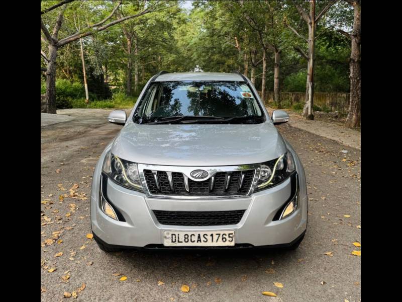 Mahindra XUV500 W6 FWD