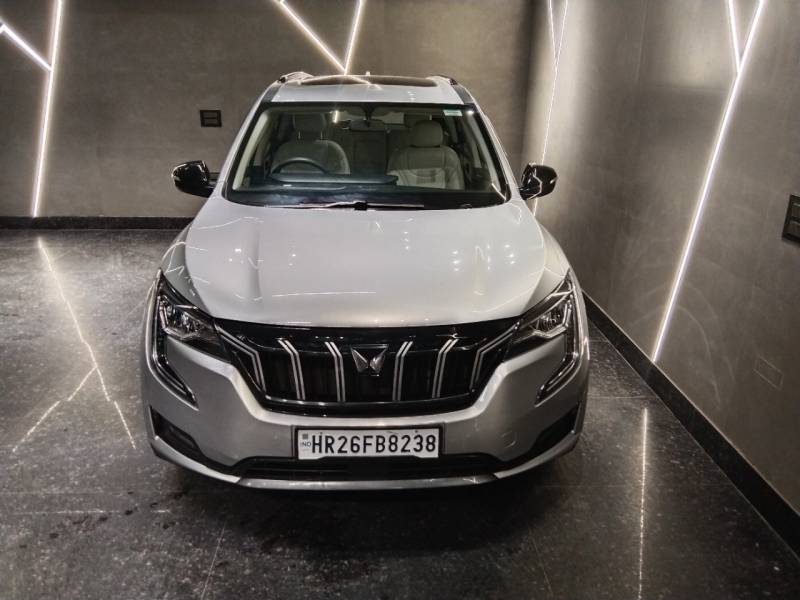 Mahindra XUV700 AX 5 Diesel AT 7 STR