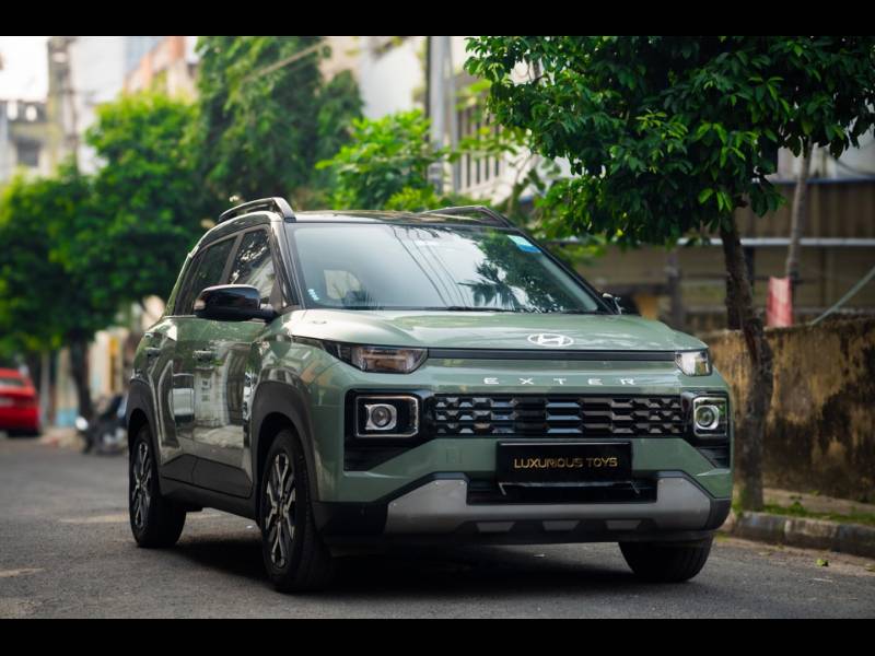 Hyundai Exter SX (O) Connect 1.2 MT Dual Tone