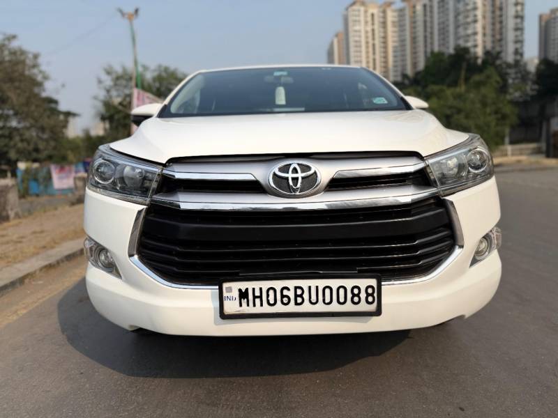 Toyota Innova Crysta 2.4 VX 8 STR