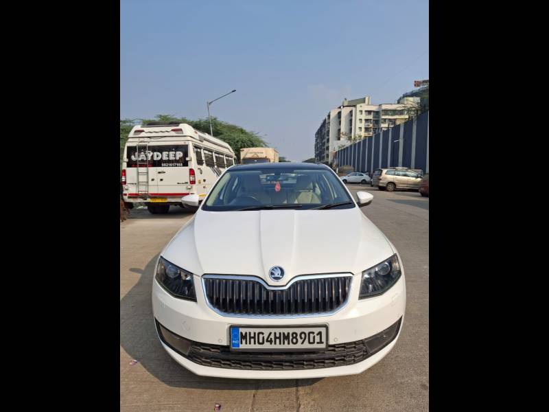 Skoda Octavia Style Plus 1.8 TSI AT (Petrol)