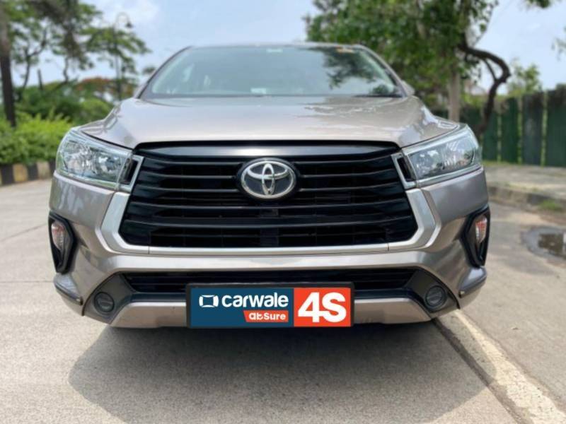 Toyota Innova Crysta 2.4 GX AT 7 STR