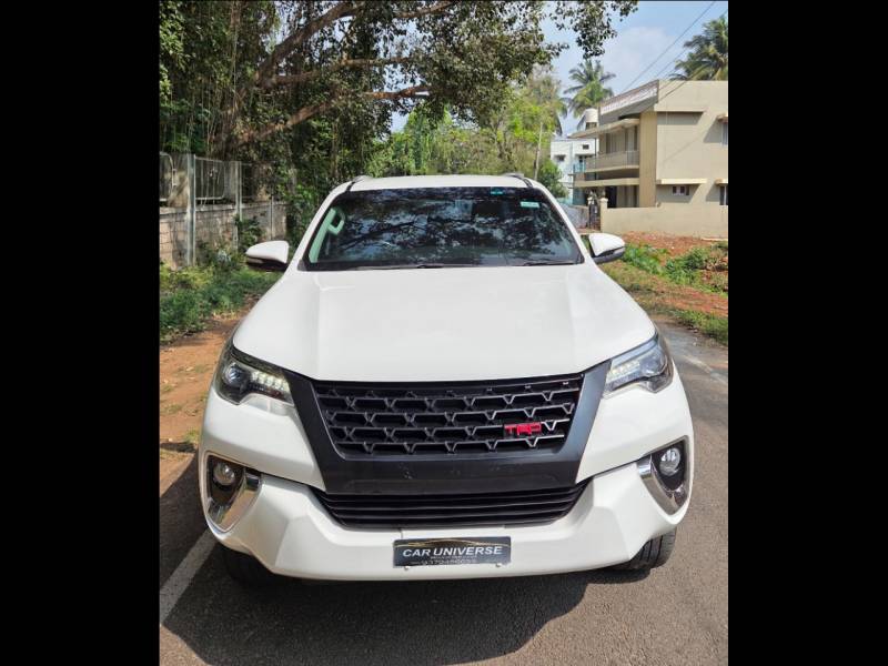 Toyota Fortuner 2.8 4x2 AT