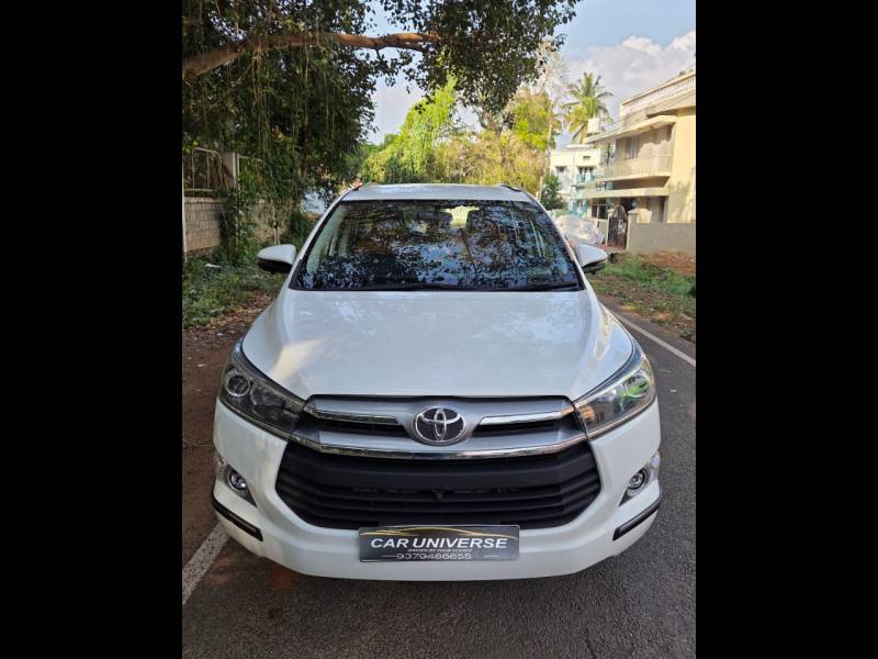 Toyota Innova Crysta 2.4 V Diesel