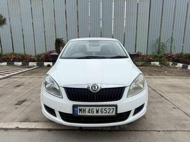 Skoda Rapid Elegance 1.6 MPI MT