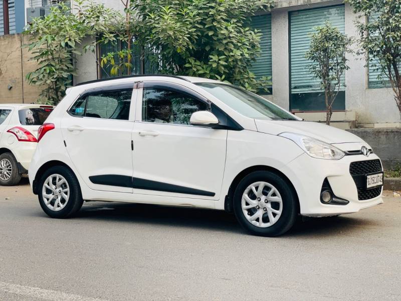 Hyundai Grand i10 Sportz U2 1.2 CRDi