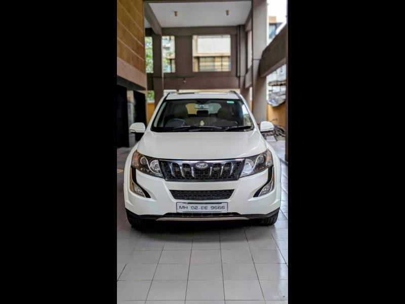 Mahindra XUV500 W10 FWD AT