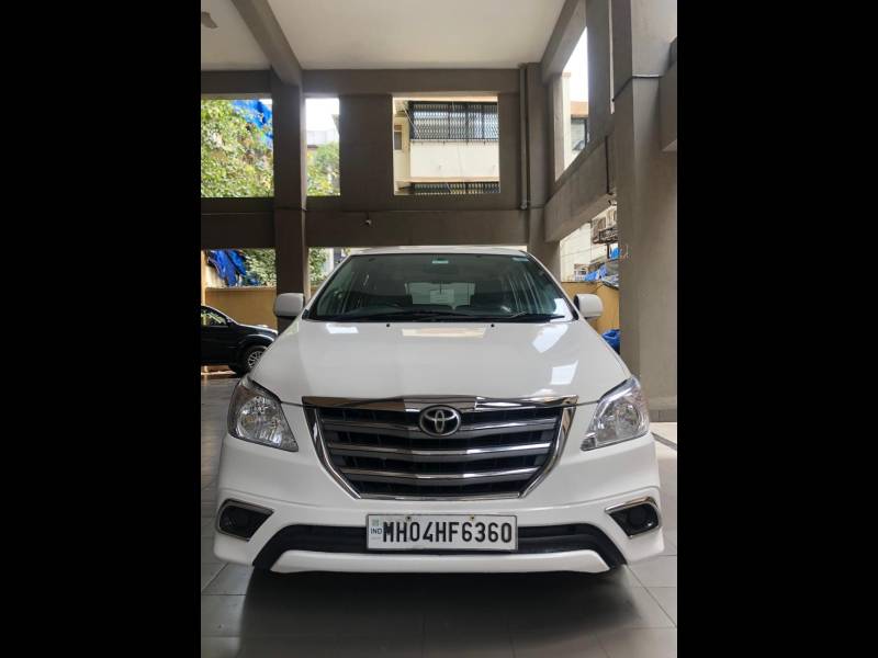 Toyota Innova 2.5 G BS IV 8 STR