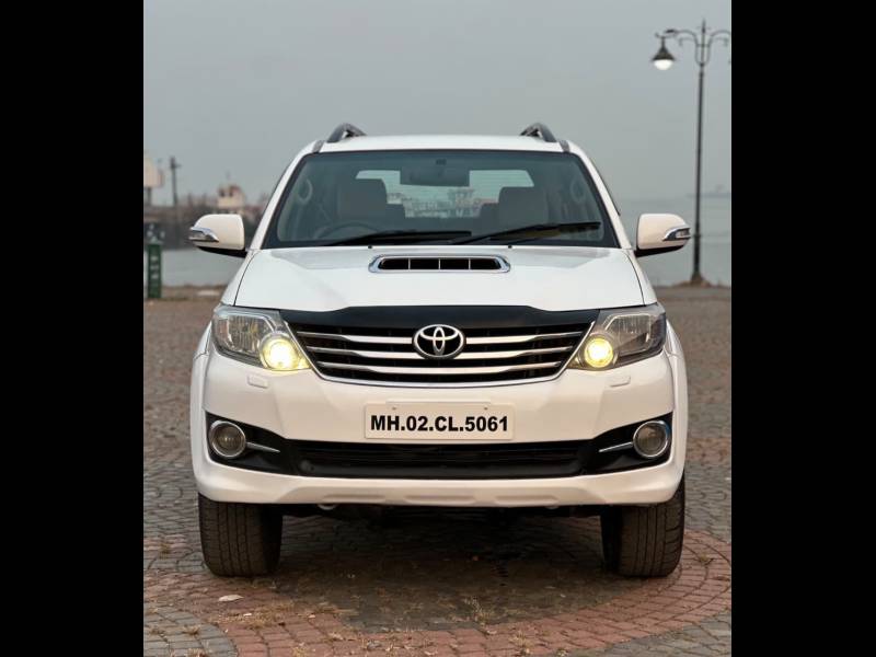Toyota Fortuner 3.0 4X4 MT