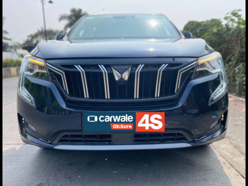 Mahindra XUV700 AX7 Luxury Pack Diesel AT 7 STR