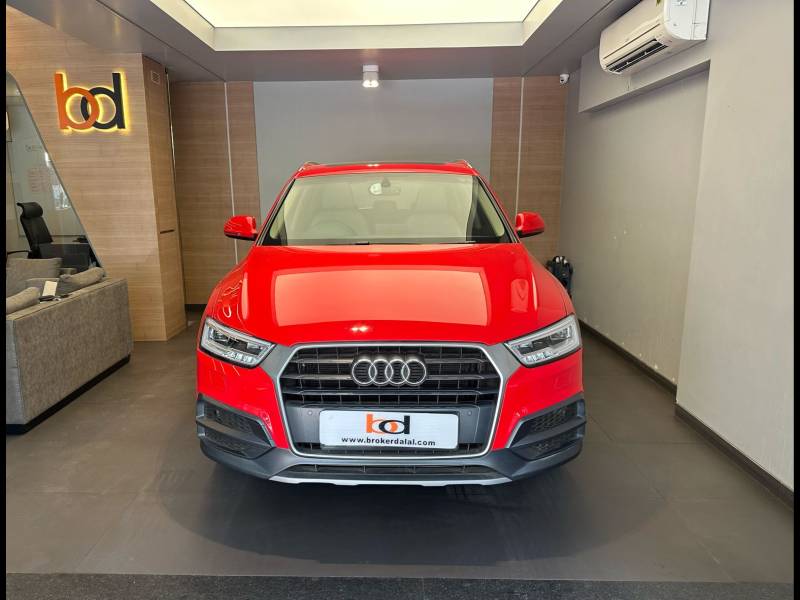 Audi Q3 30 TFSI Premium