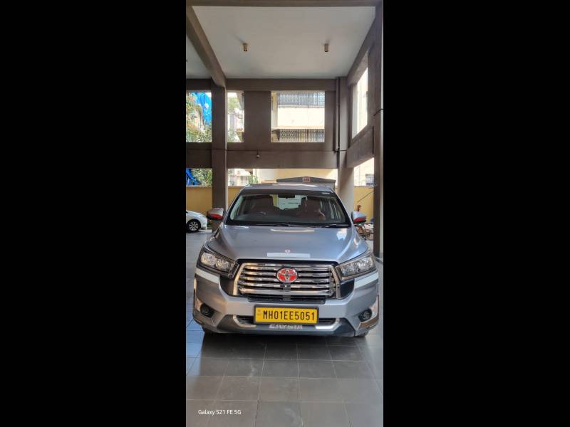 Toyota Innova Crysta 2.4 GX 7 STR