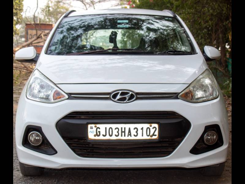 Hyundai i10 Sportz 1.2
