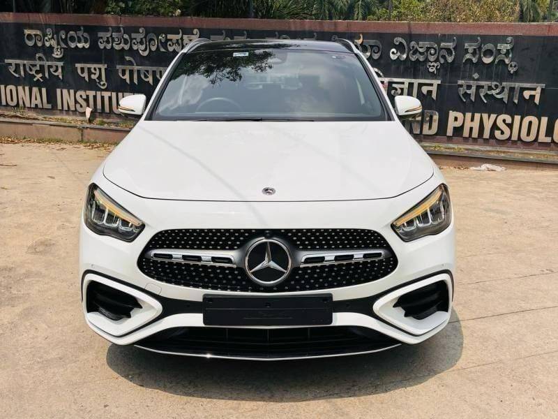 Mercedes Benz GLA 220d AMG Line 4MATIC