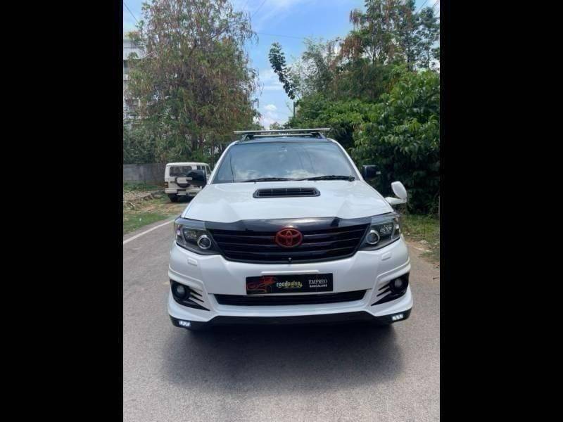 Toyota Fortuner 3.0 4X2 MT