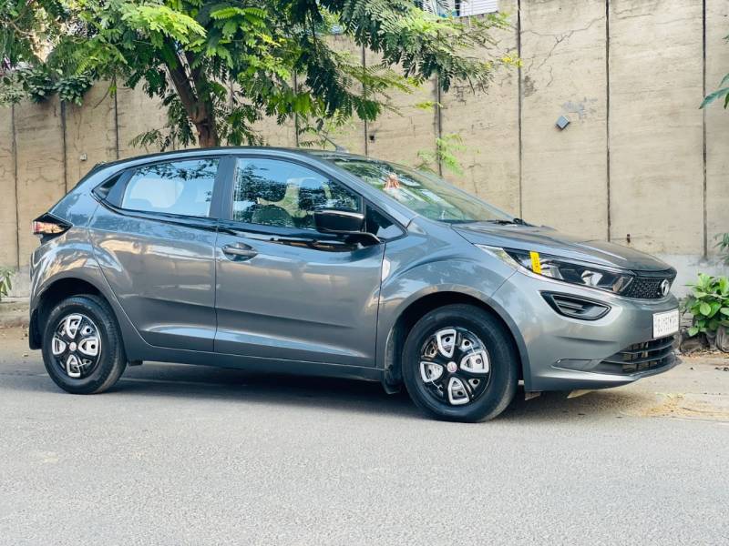 Tata Altroz XE Plus Diesel