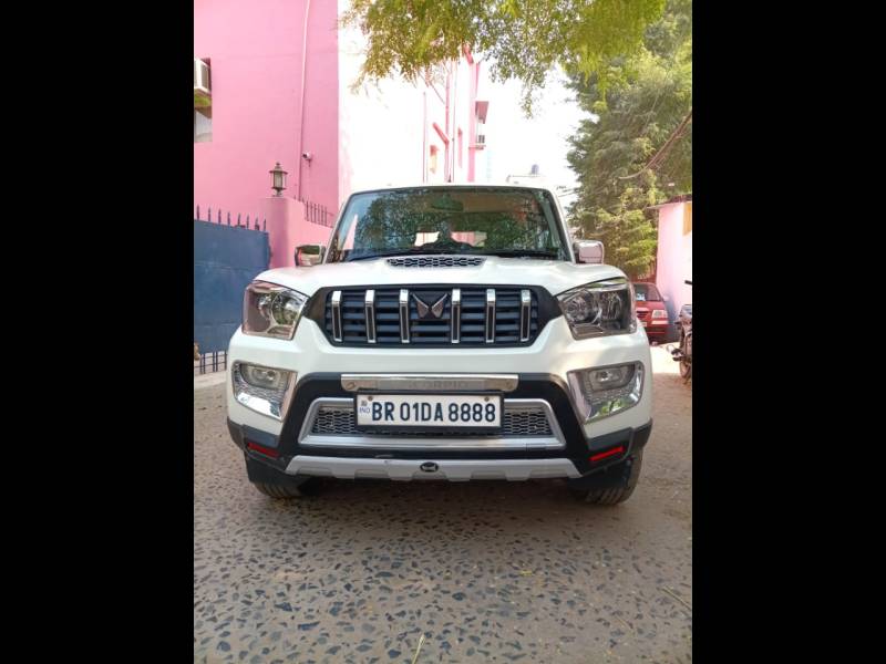 Mahindra Scorpio S6 PLUS